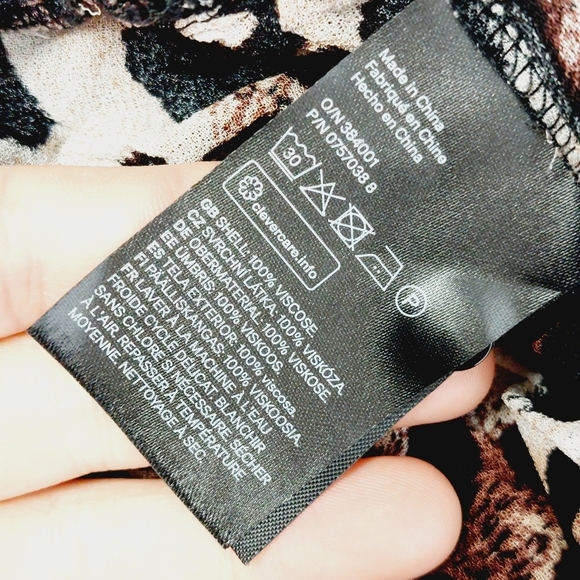 H&M Leopard Print 3/4 Sleeve V-Neck Blouse P589 - Picture 7 of 9